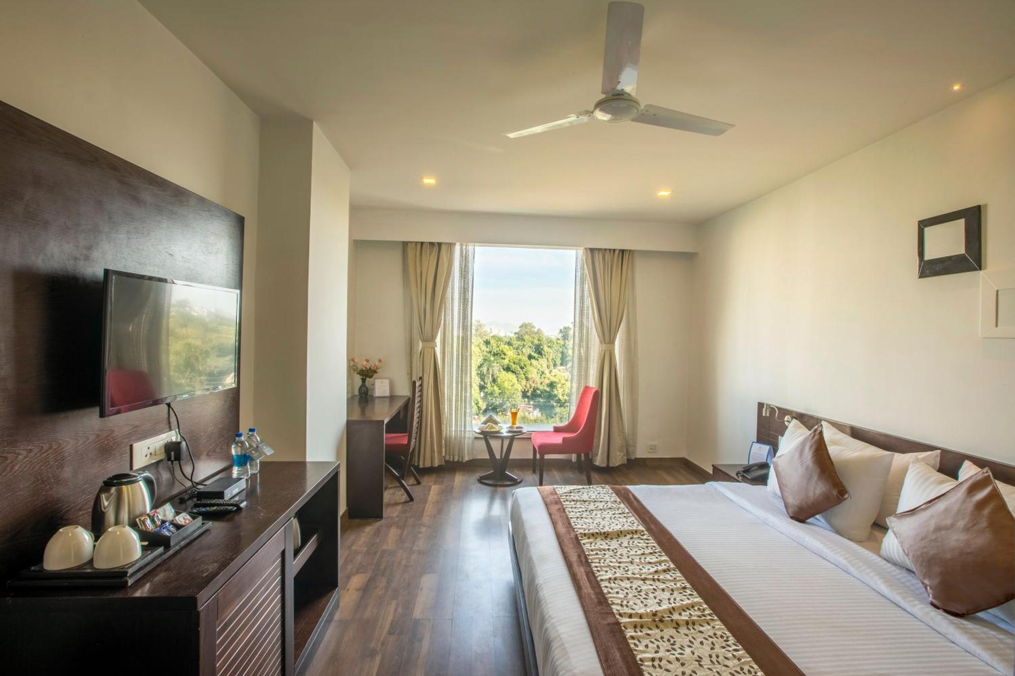Vesta Grand Central Udaipur Exterior foto
