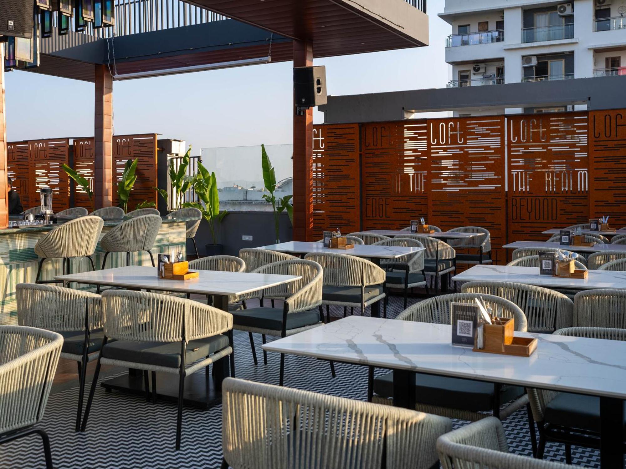 Vesta Grand Central Udaipur Exterior foto
